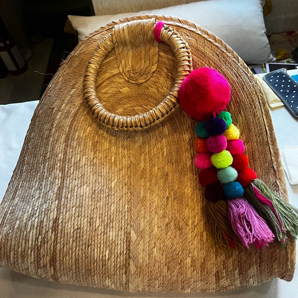 Colorful Pom Pom Straw Tote